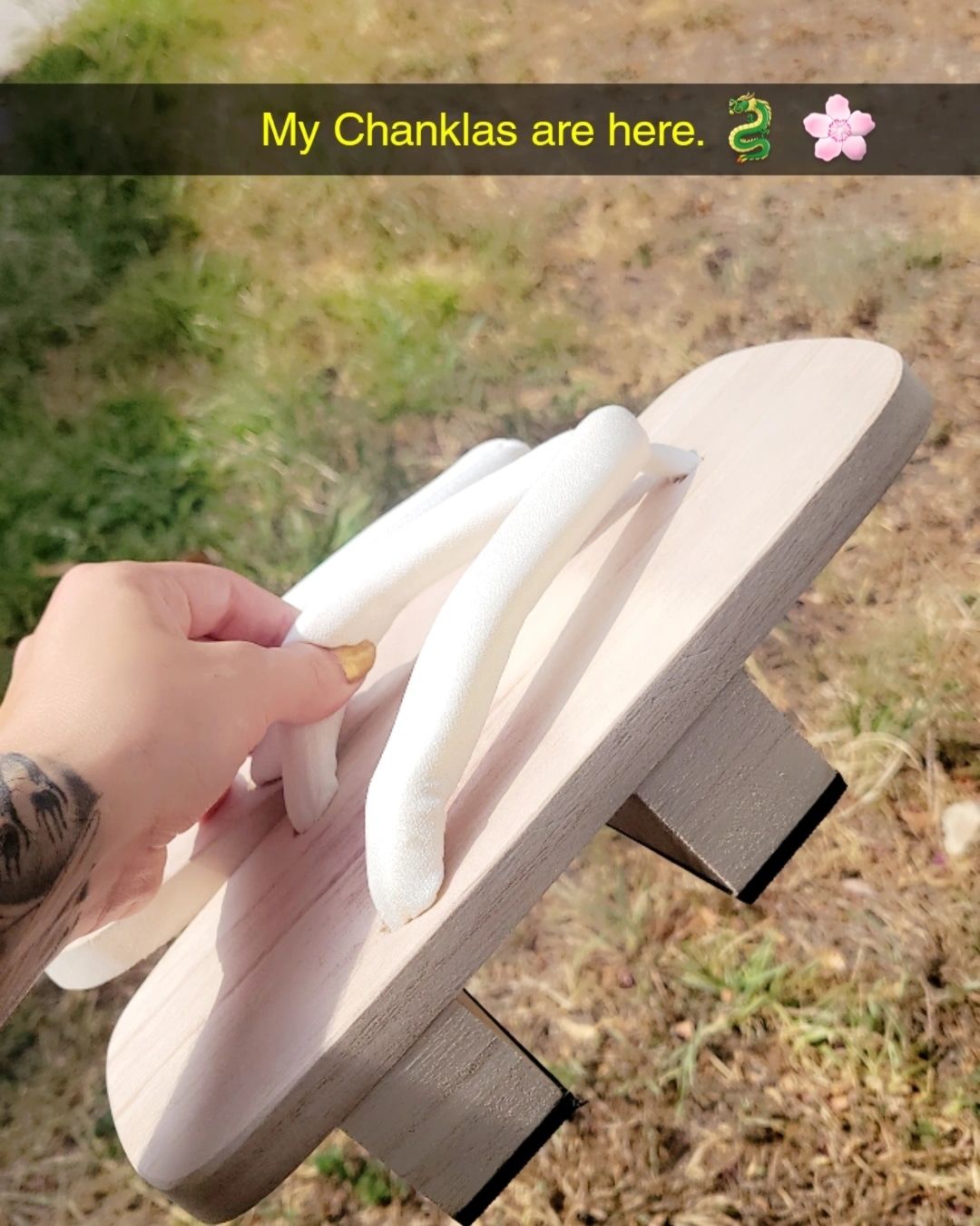 Customer photo review of Men's Traditional Japanese Sandals 【Classic White】