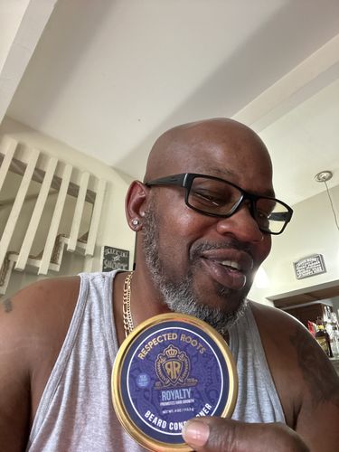 Customer photo review of Respected Roots Premium Hydration Kit