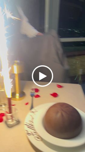 Customer video review of Cena Romántica