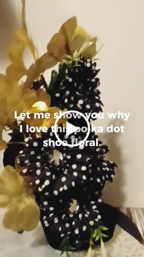 Customer video review of Bulk 10Pcs Black Rose Black Halloween Decor Artificial Flowers Wholesale