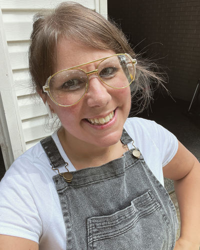 Customer photo review of Over Shoulder Black Acid Washed Apron