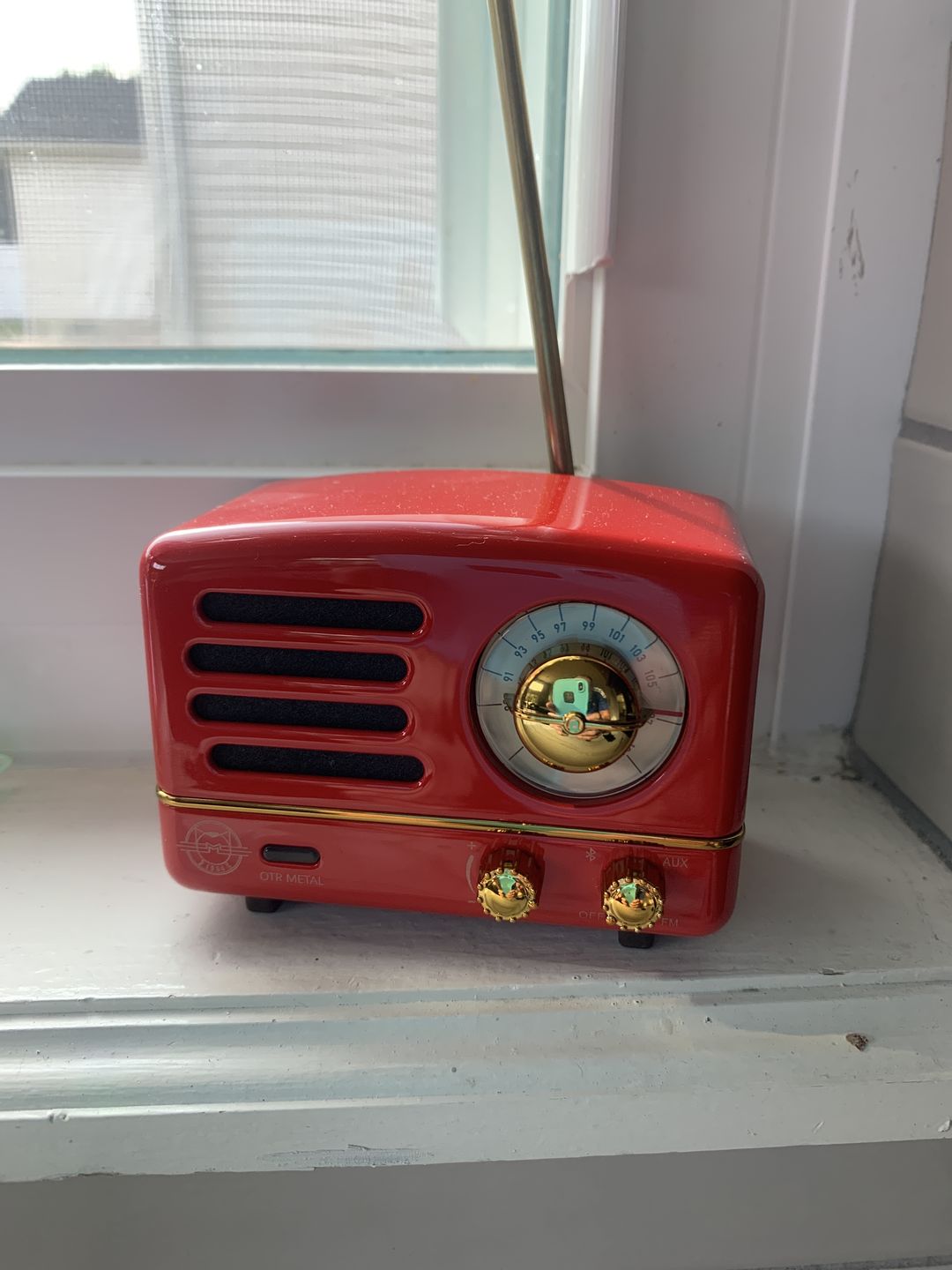 Customer photo review of MUZEN OTR Metal Wireless Portable FM Radio Bluetooth Speaker