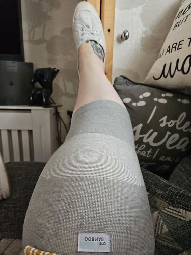 Customer photo review of Premium Bamboo Knee Sleeve (Single)