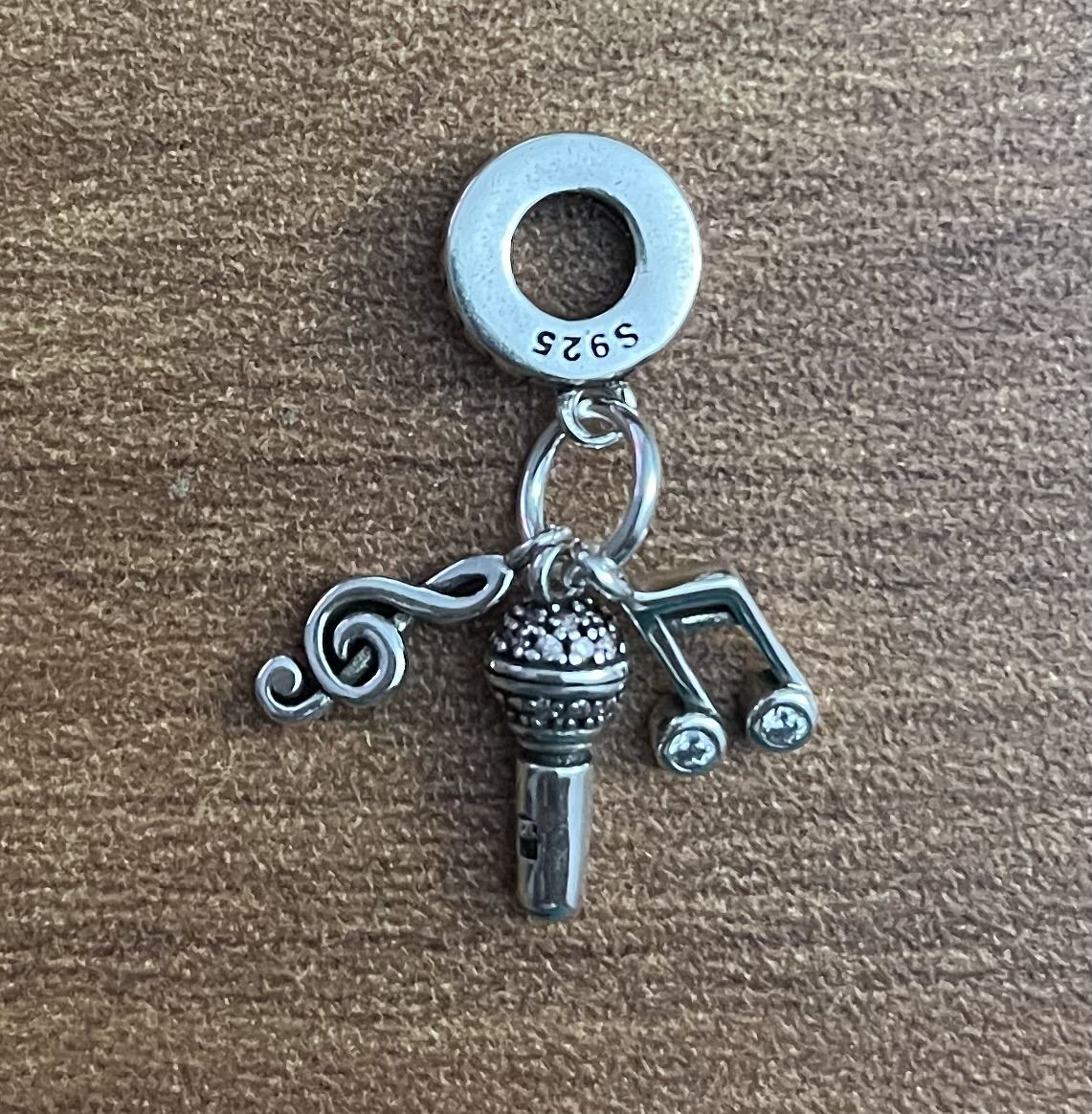Customer photo review of Charm Cantante