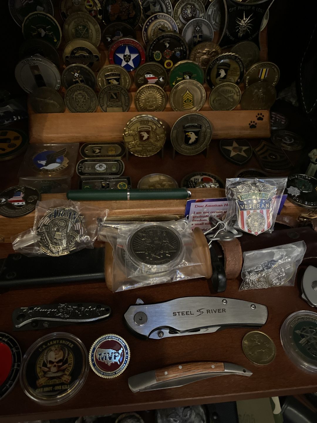 Customer photo review of US Army Veteran's Day Pin