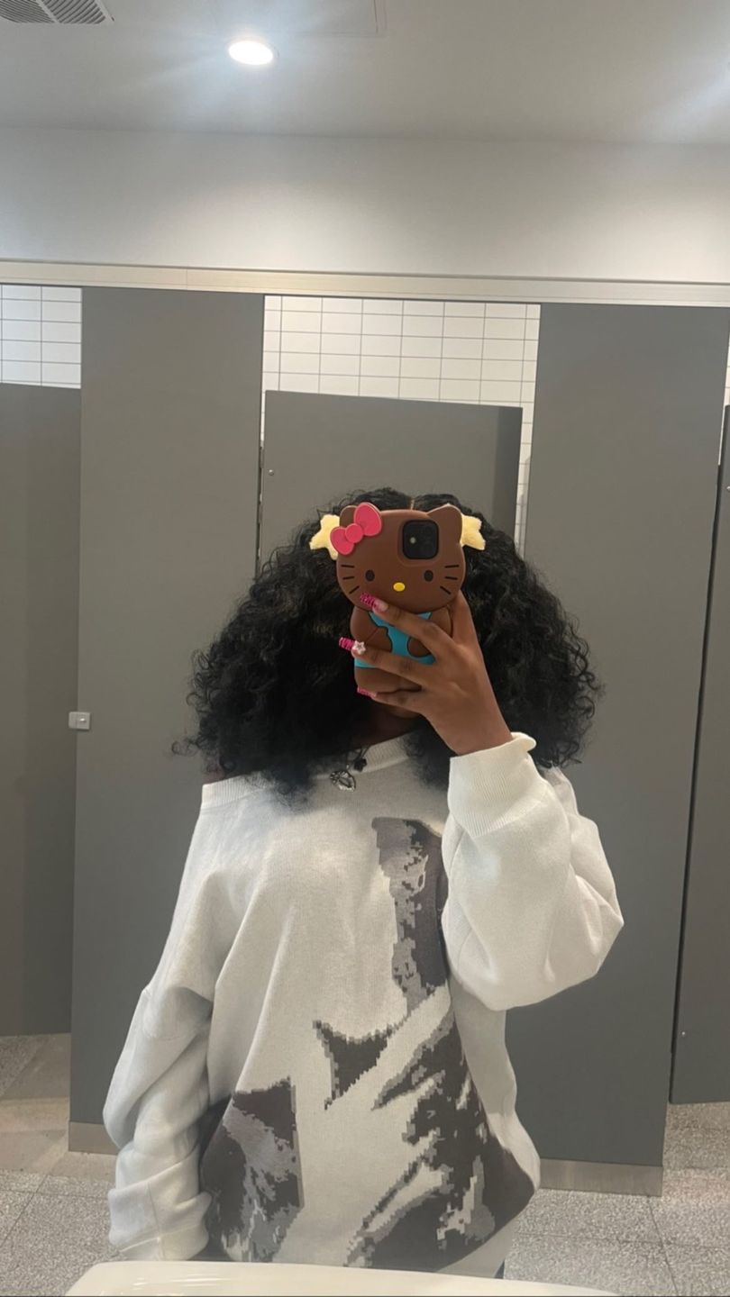 Customer photo review of THE FRANK SWEATER