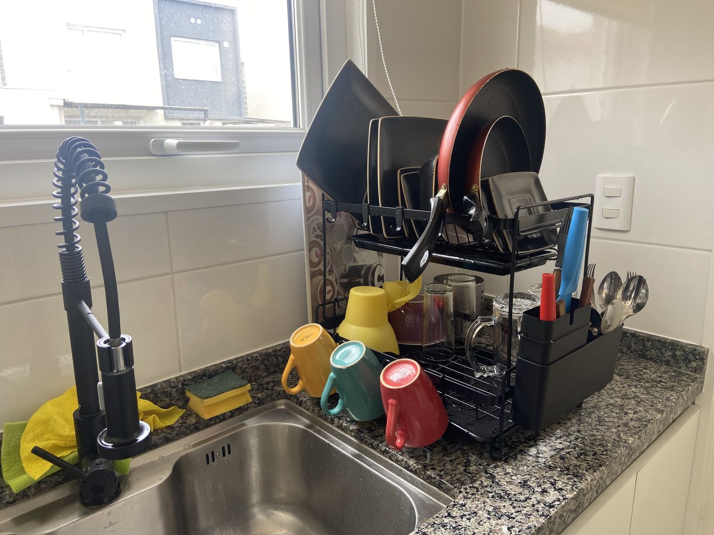 Customer photo review of Secador Escurridor Loza Platos 2 Niveles Organizador Cocina