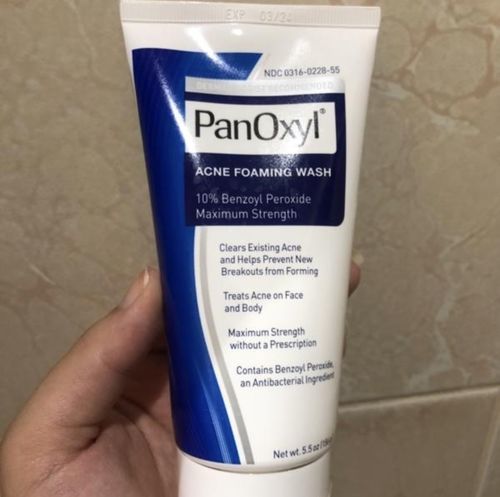 Customer photo review of غسول بانوكسيل لحب الشباب 10٪ بنزويل بيروكسيد - 156ج