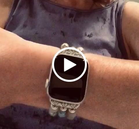 Customer video review of Agate Crystal Stretch Apple Watch Strap