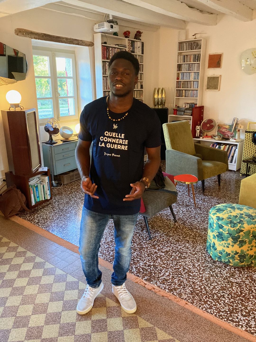 Customer photo review of T-shirt Unisexe 100% Coton Bio Quelle connerie la guerre (B)