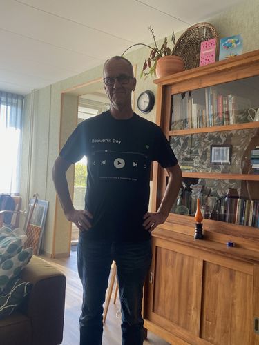 Customer photo review of Your Favorite Song T-Shirt Music Player