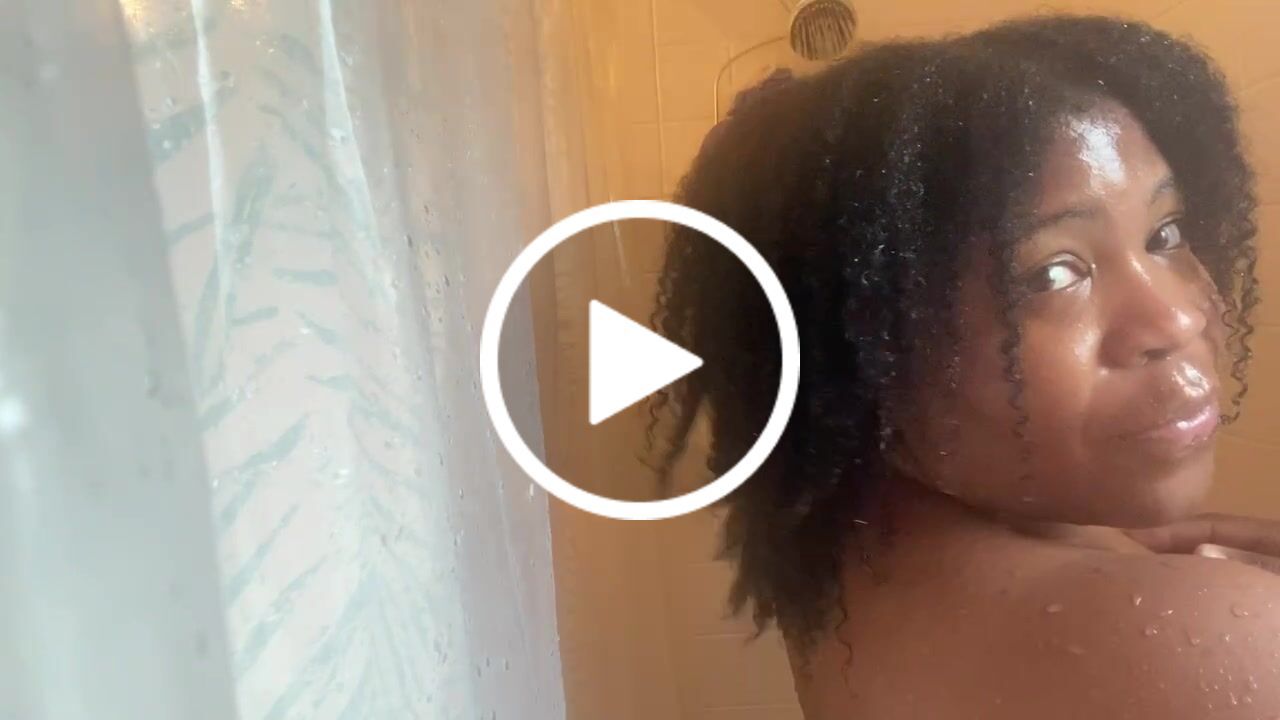 Customer video review of Honey & Watermelon Infusion - Ultimate Moisture Deep Conditioner
