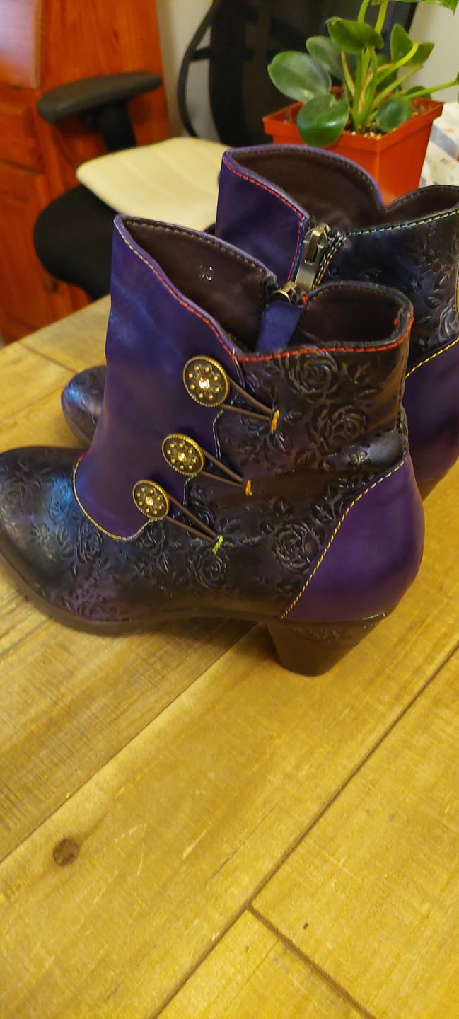 Customer photo review of Retro Handmade Floral Stitching Button Boots