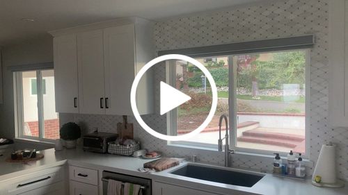 Customer video review of SmartWings Motorized Roller Shades 100% Blackout Essential