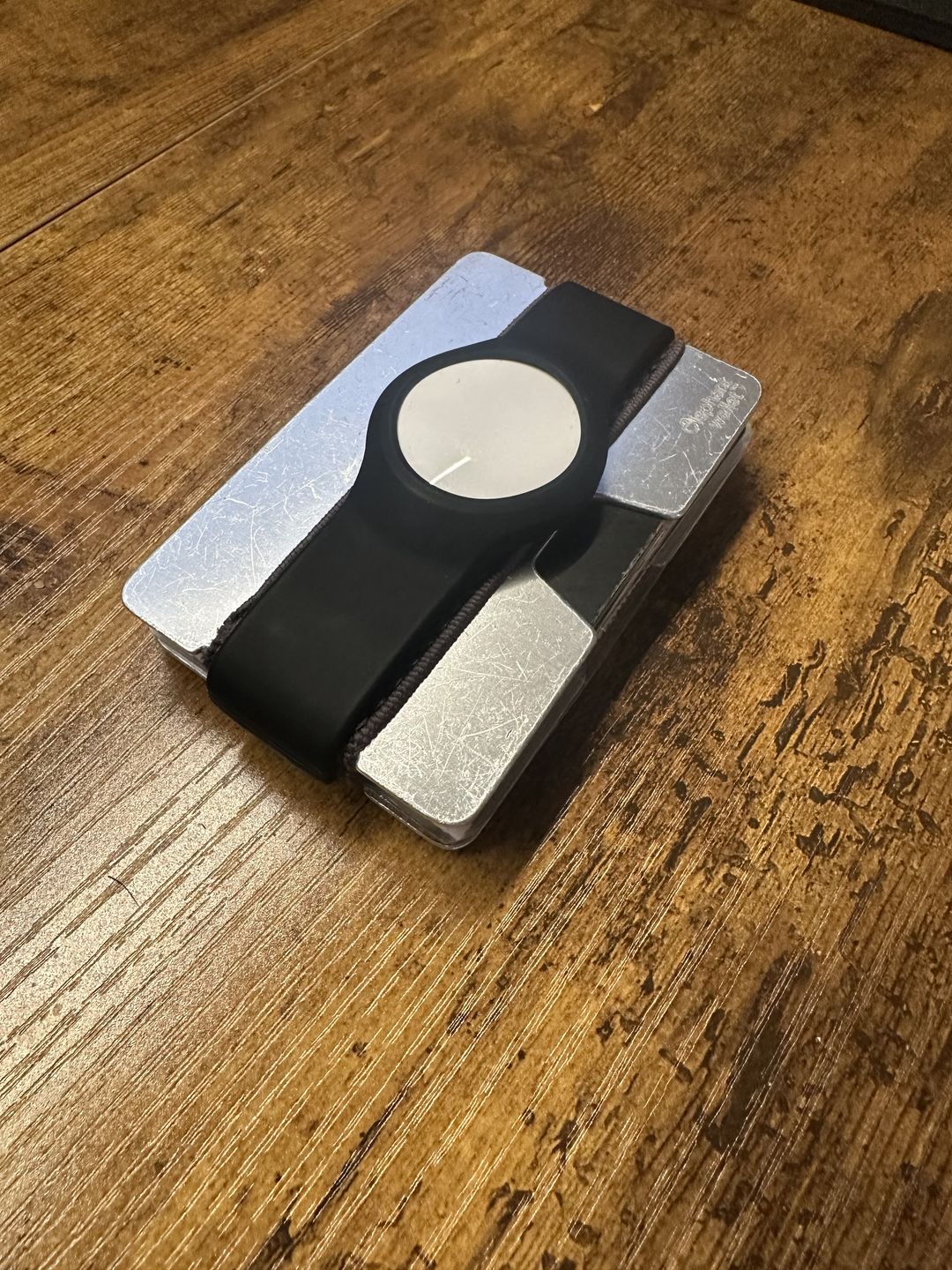 Customer photo review of AIRTAG HORIZONTAL WALLET BANDS (D-Series and T-Series Wallets)