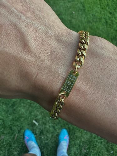Customer photo review of CUBAN BRACELET (GOLD)