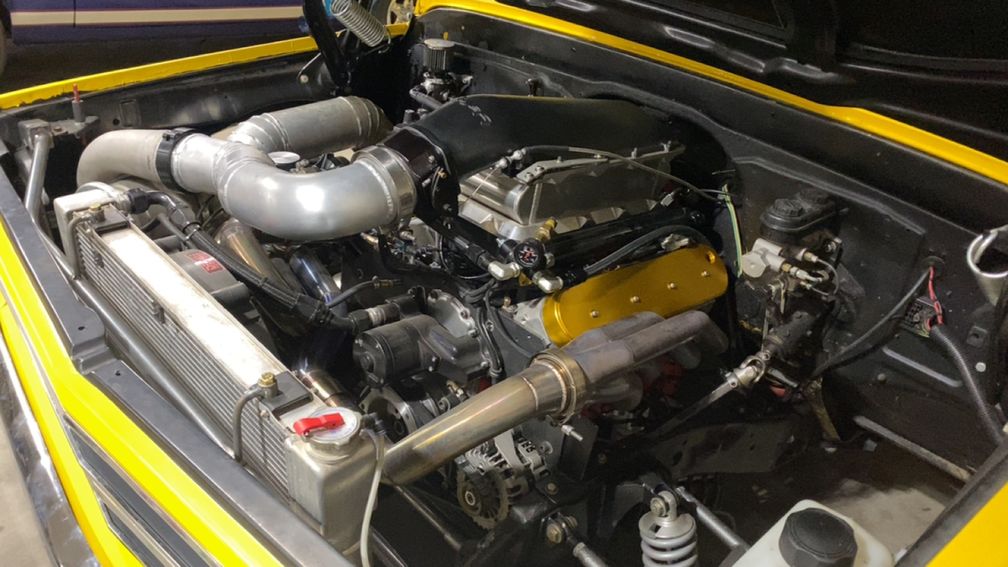 Customer photo review of Motion Raceworks GOLD Billet LS Valve Covers 10-120GLD
