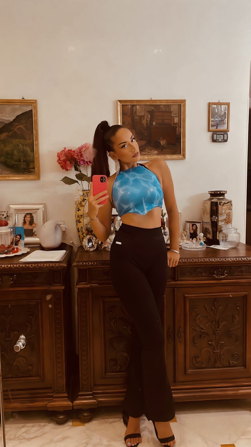 Customer photo review of LEGGINGS A ZAMPA DI ELEFANTE NERO