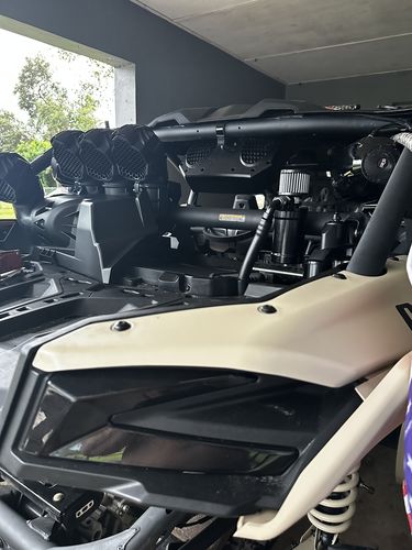 Customer photo review of Motion Raceworks Top Loader Billet Oil Catch Can ( Single 12 AN Port ) 32-101