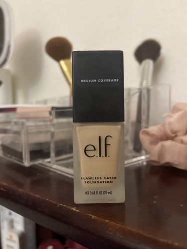 Customer photo review of Flawless Satin Foundation 20ml