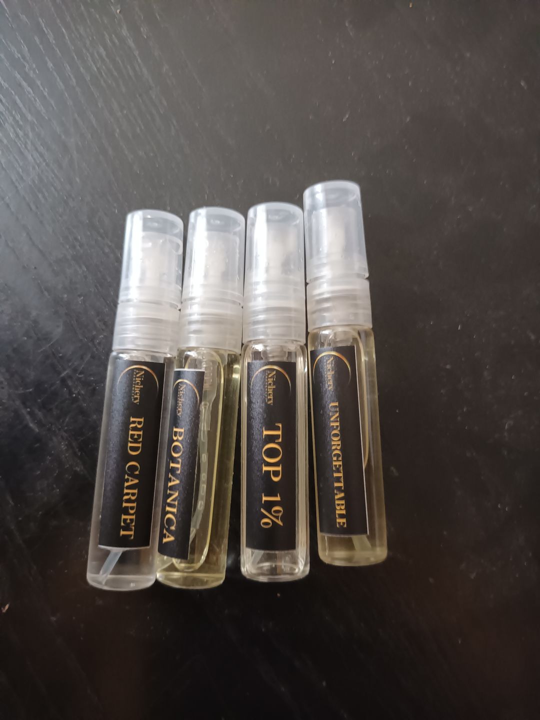 Customer photo review of 6x2 ml Férfi & Unisex csomag: Carpe Diem-Botanica-Supernova-Cairo-Ibiza-Bourbon Vanille