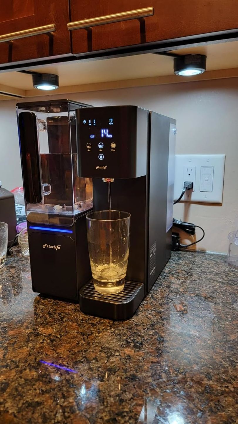 Customer photo review of Frizzlife WB99 Countertop Reverse Osmosis System, Alkaline RO Water Filter with Portable Water Pitcher, NSF/ANSI 58 Certified Elements, TDS & Filter Life Monitoring, No Installation USA Tech Support