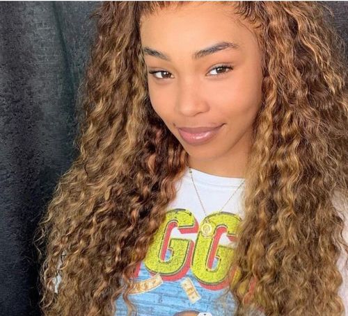 Customer photo review of Ombre Highlights Piano Brown Water Wave 13x4 Lace Front Wig