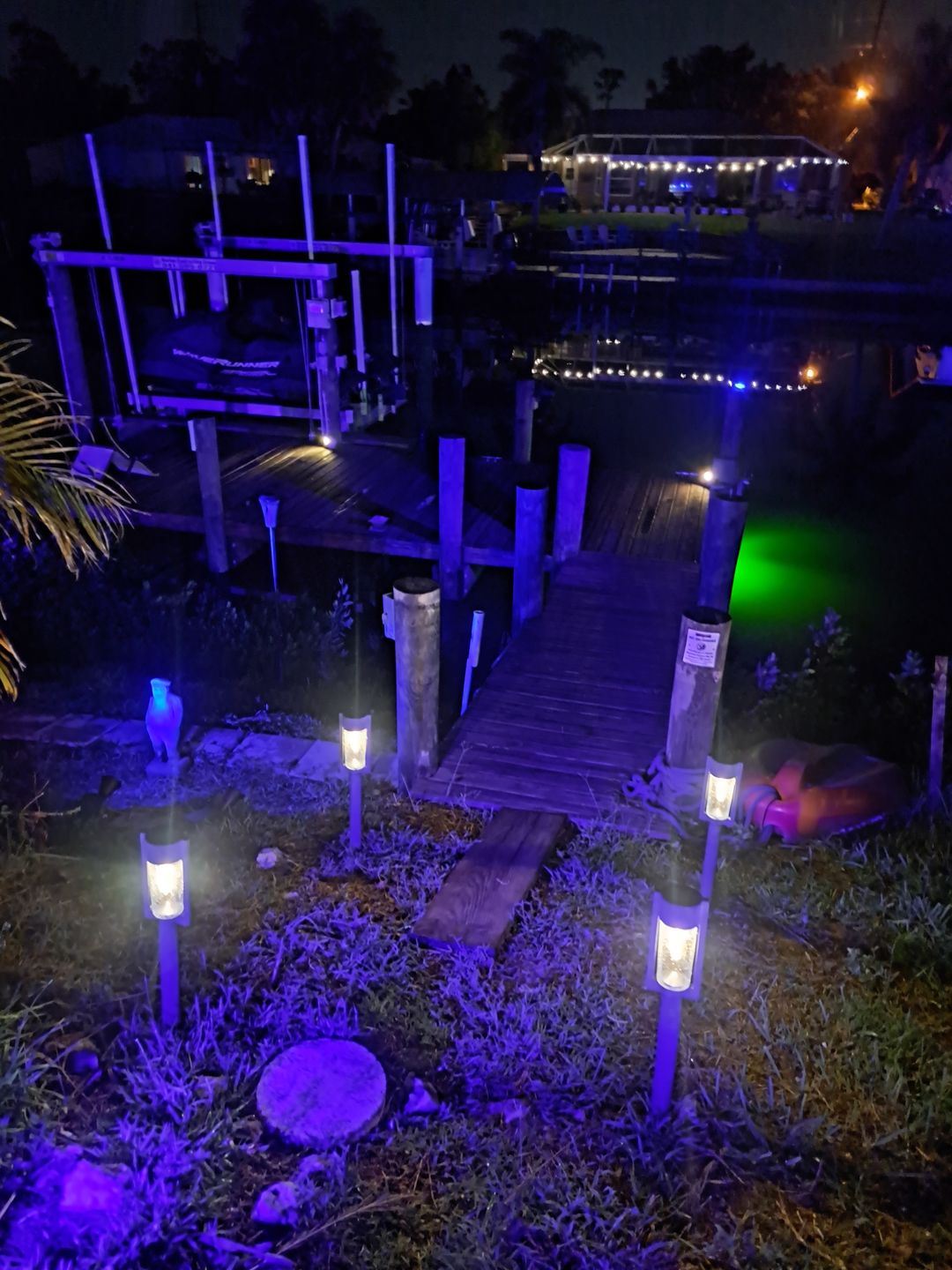 Customer photo review of TSUN 4/7 LEDs Outdoor Solar Spot Lights