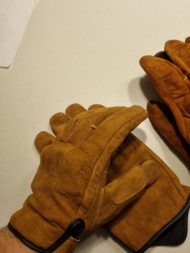 Customer photo review of 'Slugga's' | Short Cuff Motorbike Gloves | Tan Suede Motorcycle Gloves