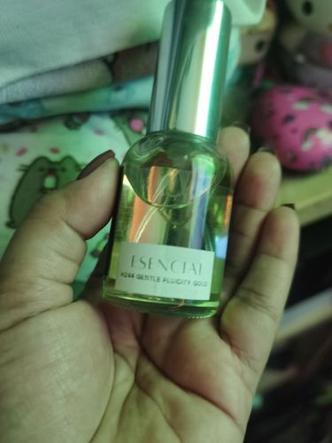 Customer photo review of H244 Inspirado en: Gentle Fluidity Gold - Maison Francis Kurkdjian