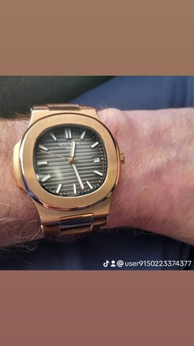 Customer photo review of Patek Philippe Nautilus 40mm 5711R-001 Mens Grey Dial