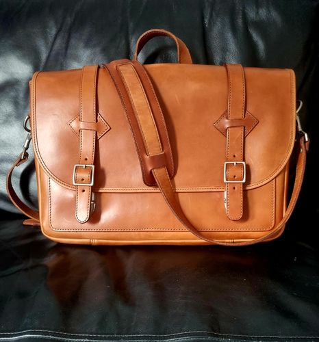 Customer photo review of No.72 | 'Buck Brown' Leather Messenger Bag