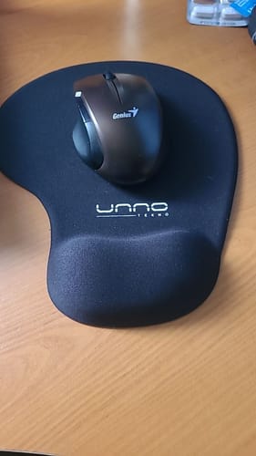 Customer photo review of Mouse Genius Ergo 8200S Ergonomico Inalambrico 2.4GHz Silencioso, 5 Botones, Tecnologia BlueEye Color Chocolate