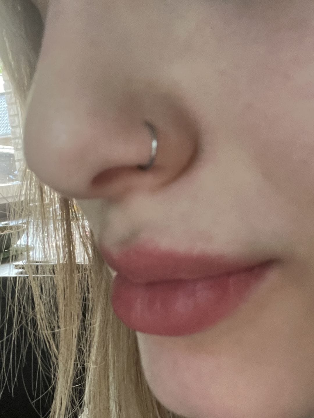 Customer photo review of Fake Nasenpiercing | 18K vergoldet