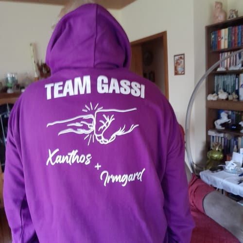 Customer photo review of Team Gassi Fauststoß - Individueller Hoodie Unisex Rückendruck
