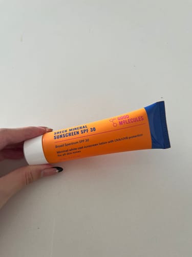 Customer photo review of Sheer Mineral Sunscreen SPF 30 50ml