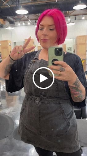 Customer video review of Over Shoulder Black Acid Washed Apron