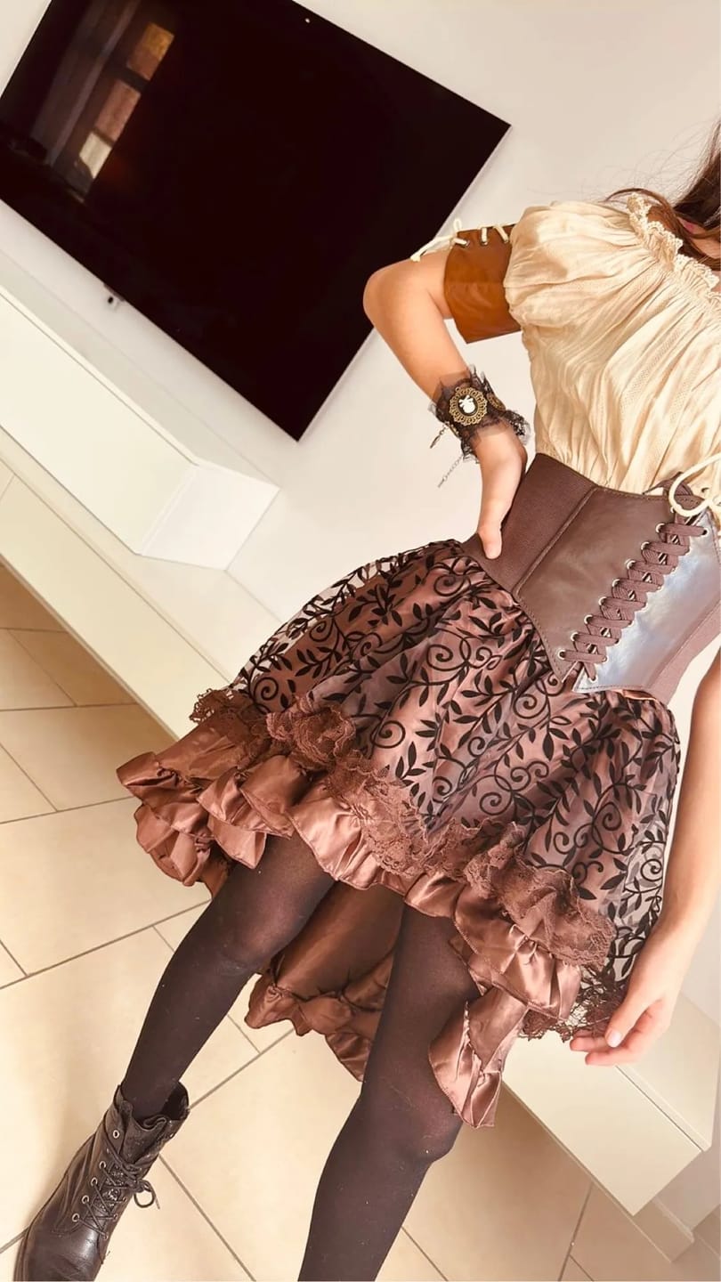 Customer photo review of Short steampunk skirt
