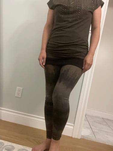 Customer photo review of Tie Dye Layered Legging
