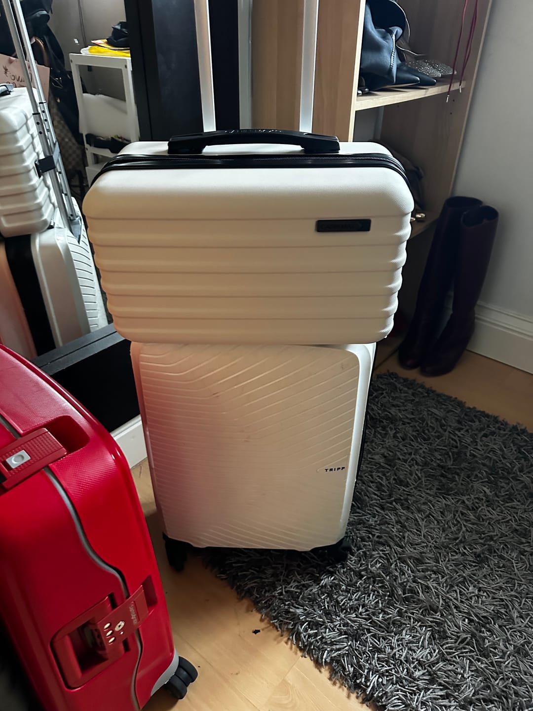 Customer photo review of Anode 20L Vanity Case - 40x20x25cm