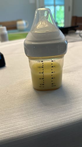 Customer photo review of Hegen Nipple Medium Flow, 2-Pack (3 to 6 months)