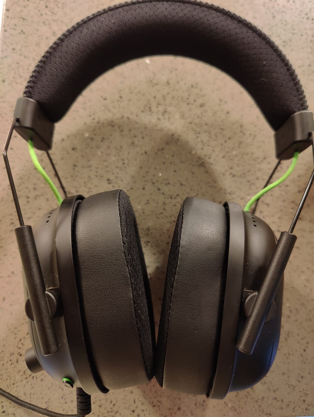 Customer photo review of Razer Blackshark V2 Pro Earpads - WC FreeZe Cooling Gel (PRE 2023 model)