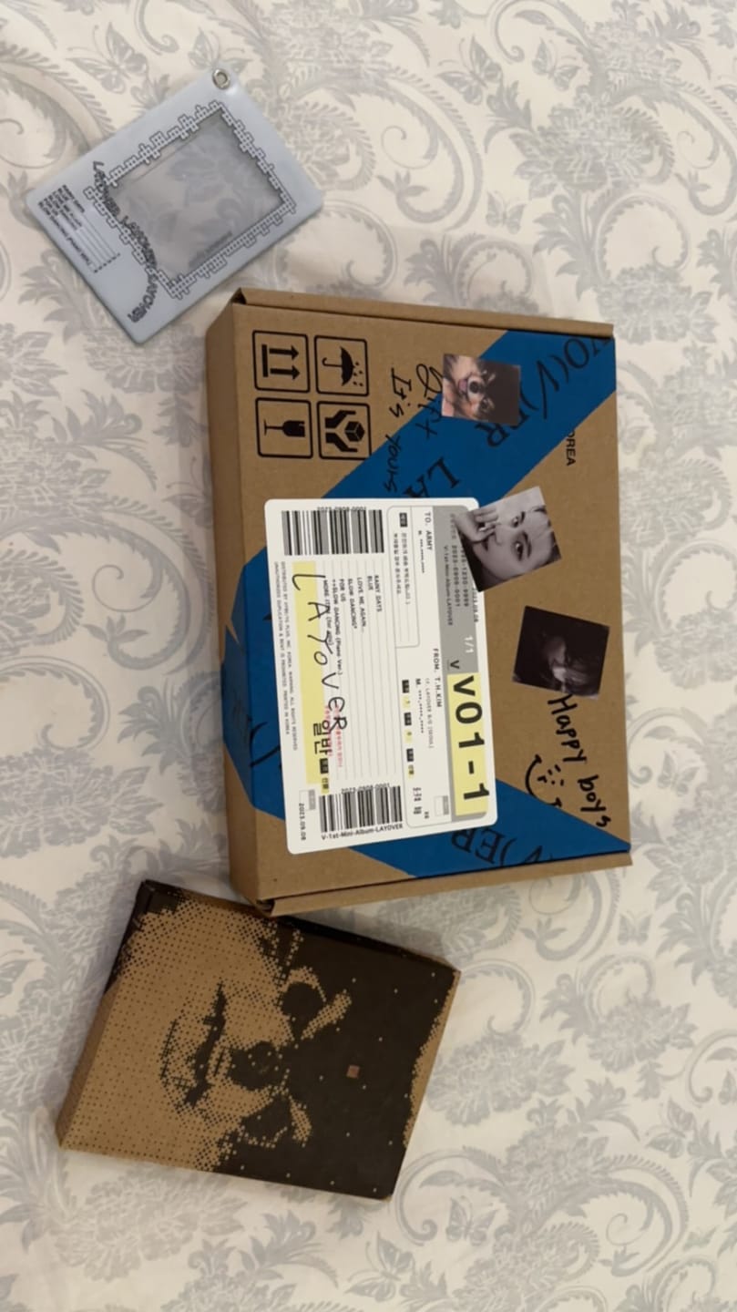 Customer photo review of BTS V - LAYOVER 1ST SOLO ALBUM WEVERSE VER. NO P.O.B VER.