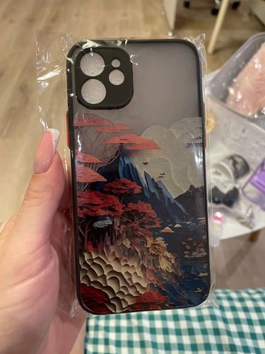 Customer photo review of Mountain Vista Shockproof iPhone Case