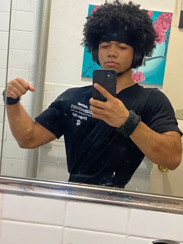 Customer photo review of Epiphany 'Trust God' Lightweight T-Shirt