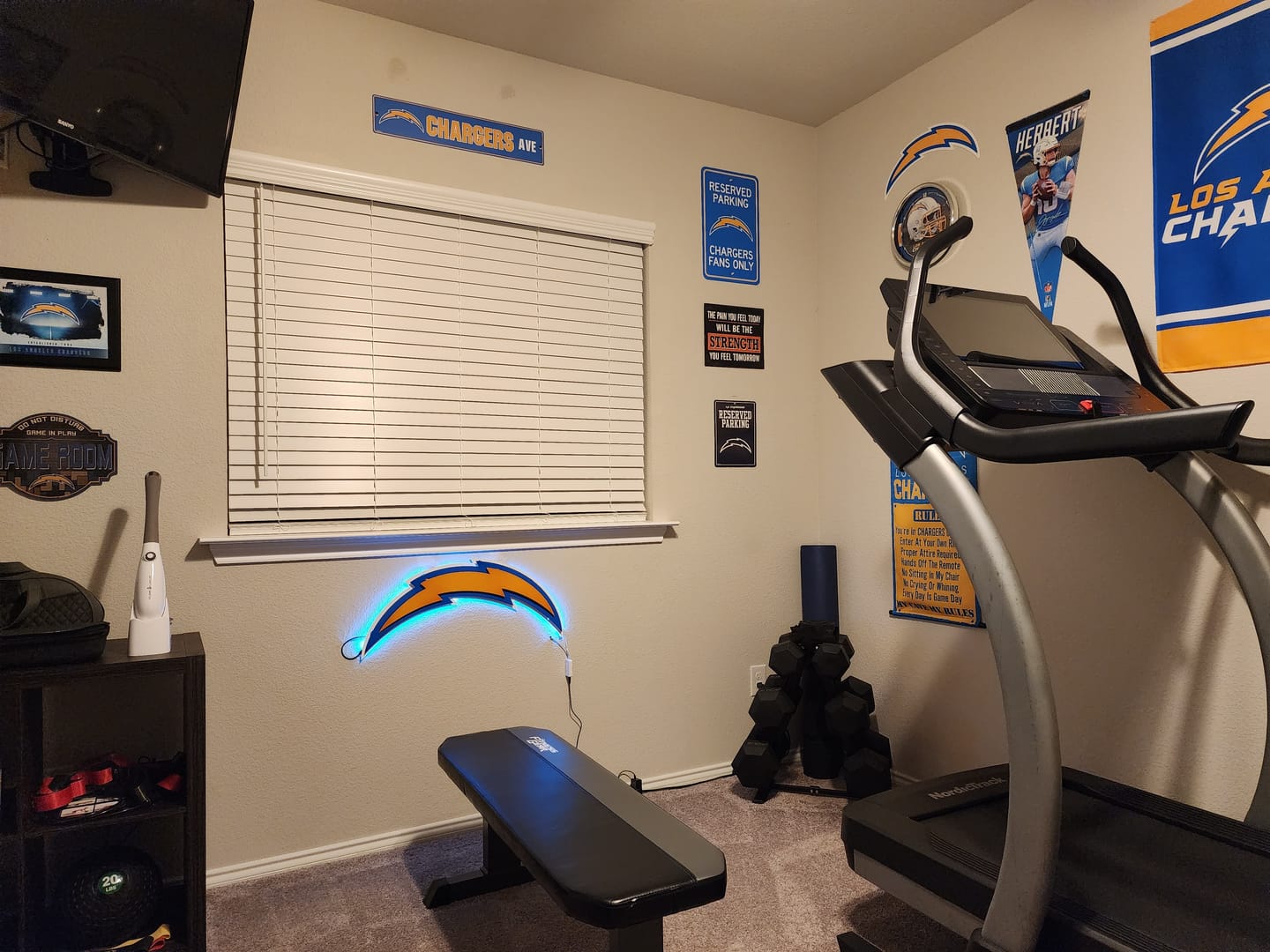 Customer photo review of Los Angeles Chargers Lightning Bolt 3D Vintage Metal Wall Art