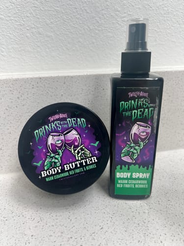 Customer photo review of Drinks with the Dead body butter (Cedarwood, red fruits & berries)