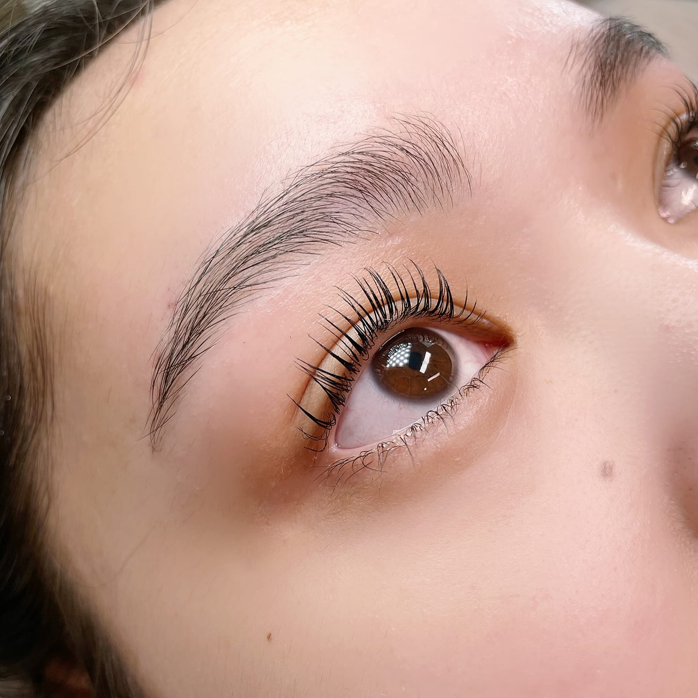 Customer photo review of Slow-Drying Lash Glue