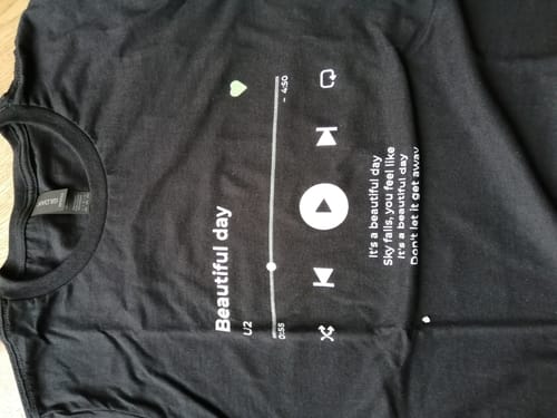 Customer photo review of Your Favorite Song T-Shirt Music Player