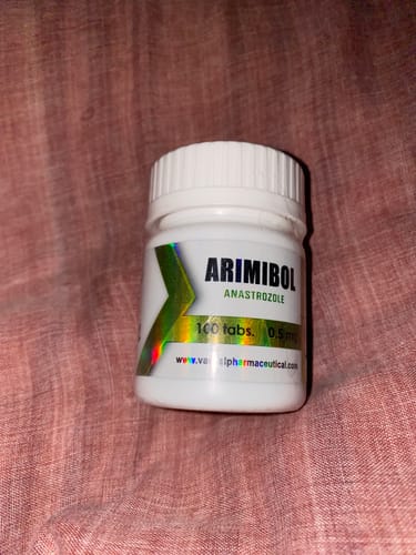Reseña con foto de un cliente sobre Arimidex